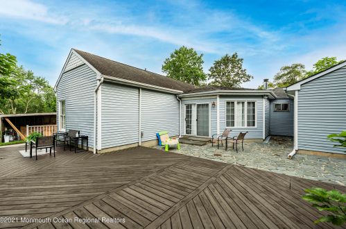 49 Cooks Bridge Rd, Jackson Twp NJ  08527-2523 exterior