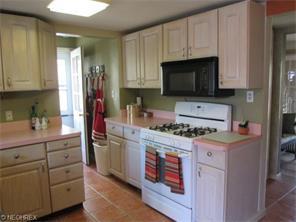 2432 Laurelhurst Rd, Cleveland OH  44118-4671 exterior