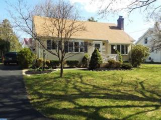 114 Linden Ave, Hatboro, PA 19040-3118