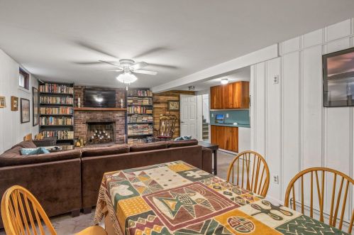 120 Viola Rd, Eastham MA  02642-1792 exterior