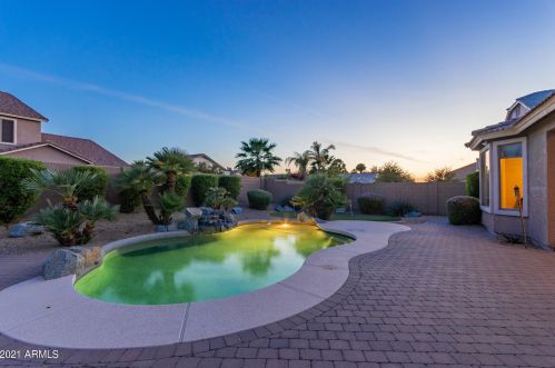 2607 Apollo Rd, Phoenix AZ 85042-5381 exterior