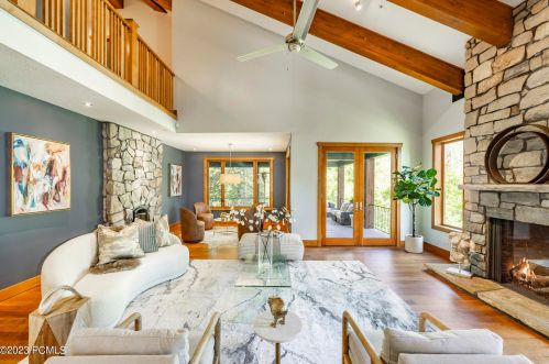 2505 Bear Holw Dr, Park City UT 84098-8524 exterior