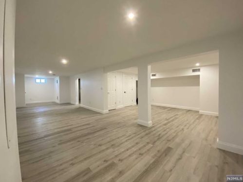 73 Merritt Ave, Cresskill NJ  07626-2419 exterior