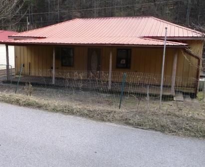 2167 Left Fork Of Island Crk, Pikeville, KY 41501-7425