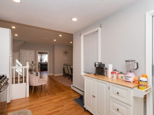 192 Washington Ave, Chelsea MA 02150-3903 exterior