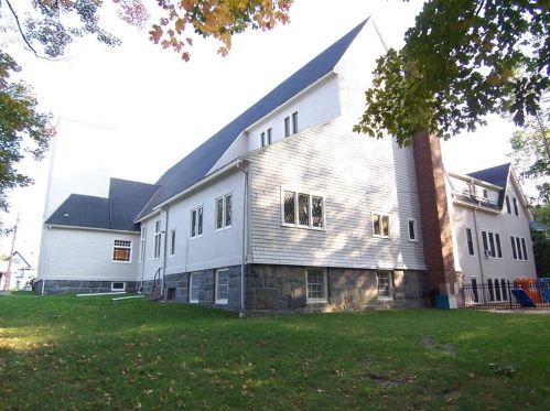 330 Edge Hill Rd, Milton MA  02186-5435 exterior