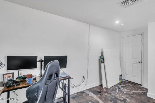 1901 22nd St, Phoenix AZ  85006-2446 exterior