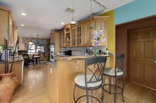 167 Wilson Rd, Nahant MA 01908-1022 exterior