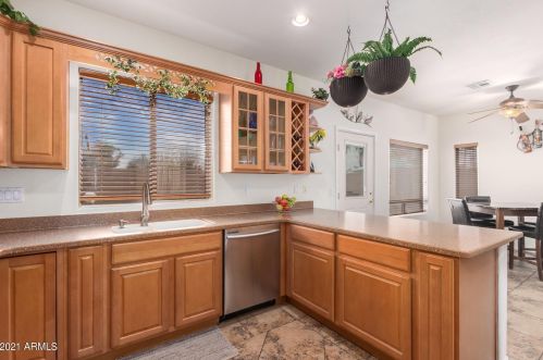 5213 16 Dr, Phoenix AZ 85015-1424 exterior