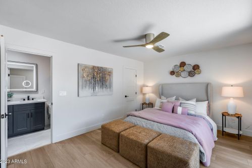 11617 37th Pl, Phoenix AZ  85028-2130 exterior