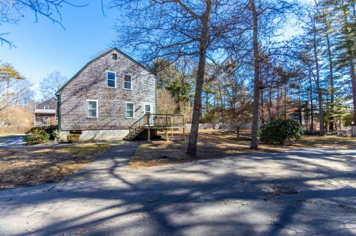 3 Dinahs Way, Wareham MA 02571-1463 exterior