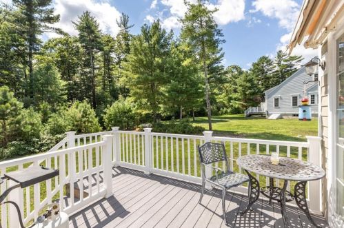 26 Hayloft Ln, Marshfield MA 02050-2190 exterior