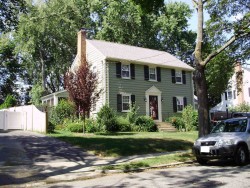 72 Fessenden St, Newton, MA 02460-1120