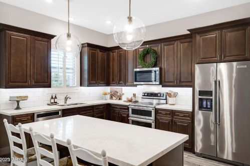 8976 8 Dr, Phoenix AZ 85041-6754 exterior