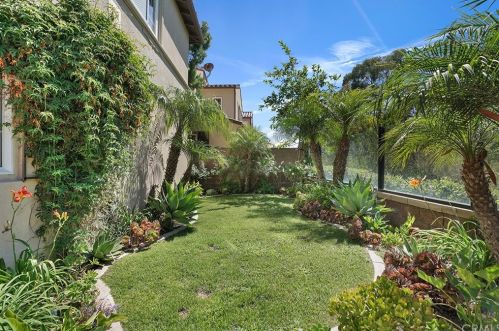 21 Gardenpath, Irvine CA 92603-0156 exterior