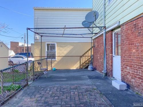 209 Kearny Ave, Kearny NJ 07032-2507 exterior