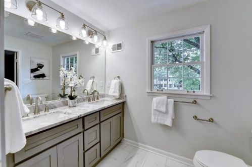 2349 Leisure Lk Dr, Atlanta GA 30338-5319 exterior