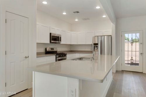 1919 94 Ave, Phoenix AZ 85037-4426 exterior