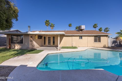 13222 37 Pl, Phoenix AZ 85050-8309 exterior