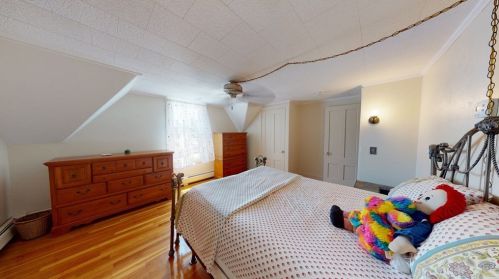 471 Main St, East Bridgewater MA 02324-1476 exterior