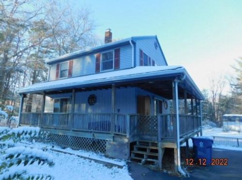 58 Metzler Rd, East Bridgewater, MA 02333-2523