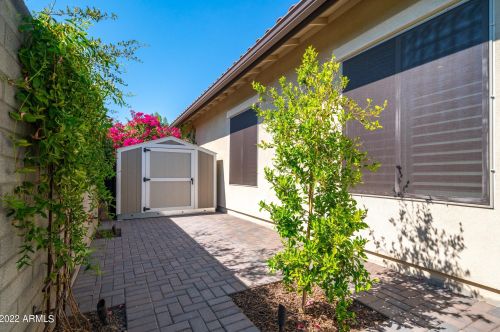 5311 2nd St, Phoenix AZ 85085-7756 exterior