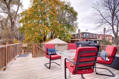 105 Oak St, Winchendon MA 01475-1538 exterior