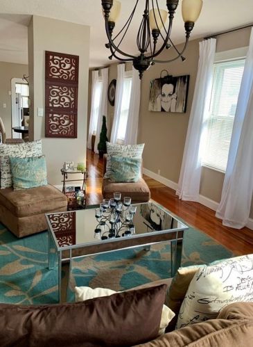 136 Dartmouth St, New Bedford MA 02740-3106 exterior