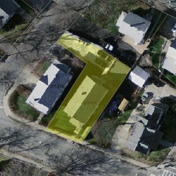 215 Pearl St, Newton MA 02458-1323 aerial view