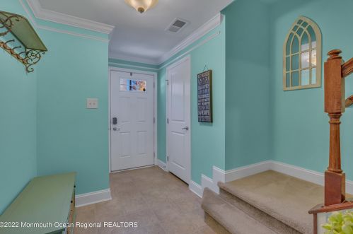 136 Kyle Dr, Tinton Falls NJ  07712-7537 exterior