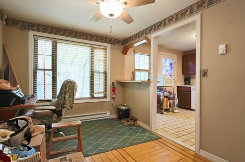 935 Methuen St, Dracut MA 01826-5324 exterior