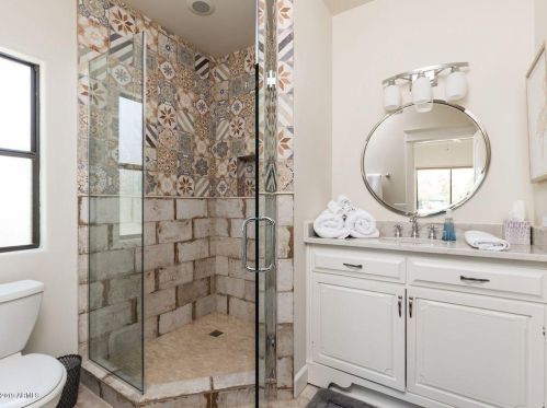 5123 43rd Pl, Phoenix AZ  85018-1633 exterior