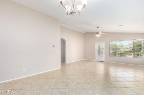 24216 27 Pl, Phoenix AZ 85016-7443 exterior