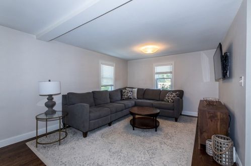 71 Crane St, Dedham, MA 02026-3709