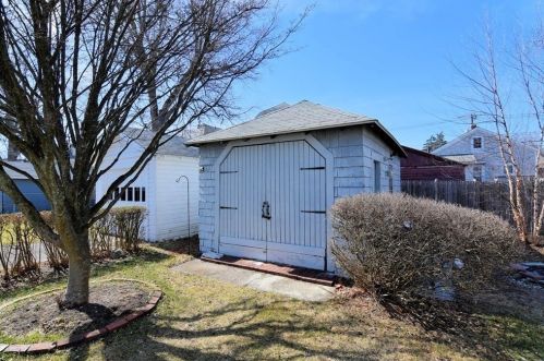 132 Elm Ave, Quincy MA 02170-2939 exterior