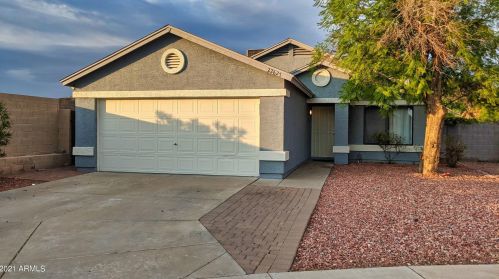 22627 31st Dr, Phoenix, AZ 85027-1016