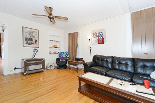 31 Benedict Rd, Worcester MA 01604-1814 exterior