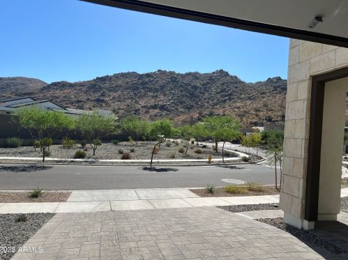 9512 13th Pl, Phoenix AZ  85042-2709 exterior