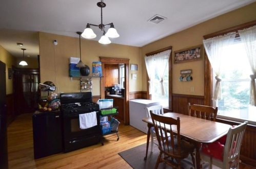 109 Heywood St, Worcester MA 01604-3944 exterior