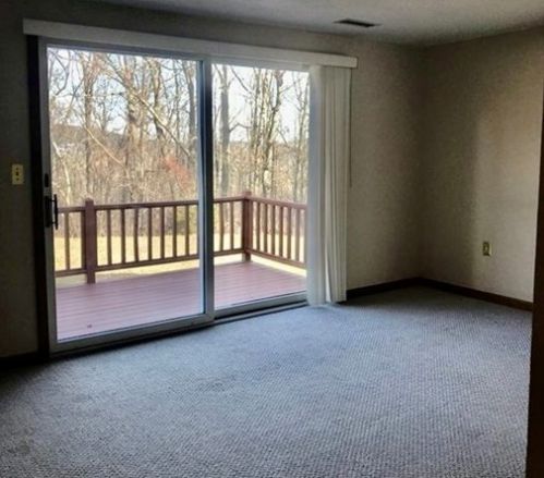 27 Christopher Dr, Methuen MA 01844-6558 exterior