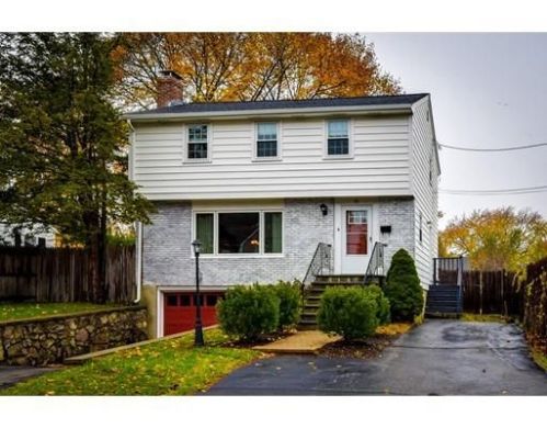 93 Sachem Rd, Needham, MA 02494-2151