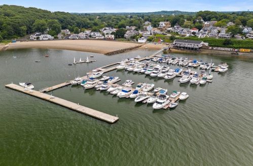 19 St, Weymouth MA 02191-1605 exterior