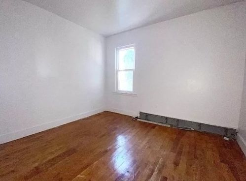 213 Weetamoe St, Fall River MA 02720-3829 exterior