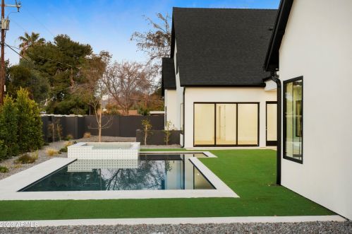 222 Belmont Ave, Phoenix AZ  85021-7229 exterior