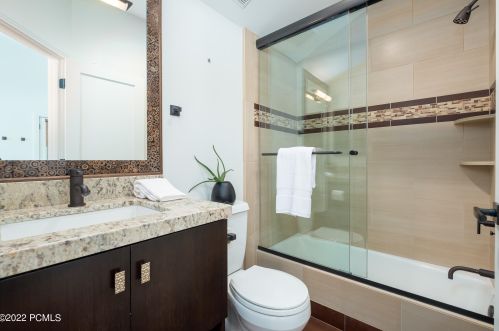 2722 Est Dr, Park City UT 84060-6877 exterior