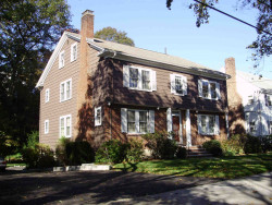 65 Cloverdale Rd, Newton, MA 02461-1810