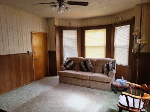 87 Briggs St, New Bedford MA 02740-3206 exterior