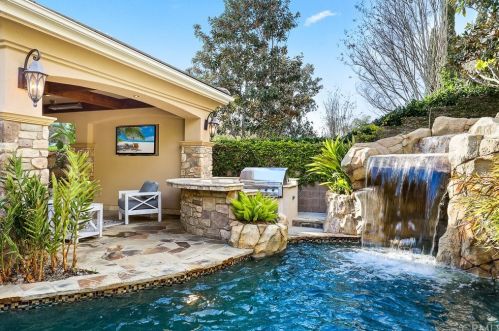 17 Buellton, Irvine CA 92602-2032 exterior