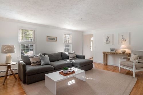 108 Candia St, Weymouth MA  02189-1004 exterior