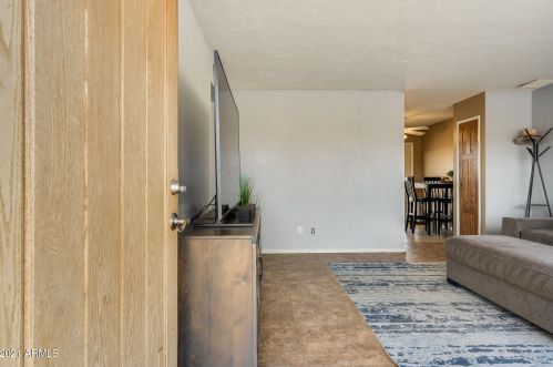 19408 5 Dr, Phoenix AZ 85027-4405 exterior